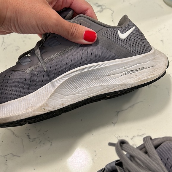Grey Nike Air Zoom Pegasus - Picture 5 of 9